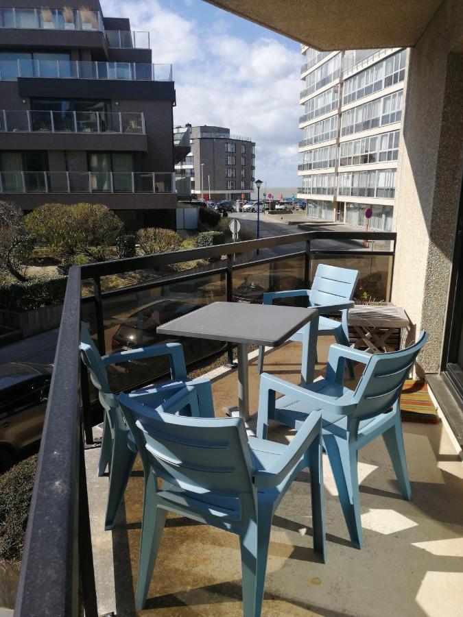 Appartement Residentie Amadeus Met Garage Sint-Idesbald Exterior photo