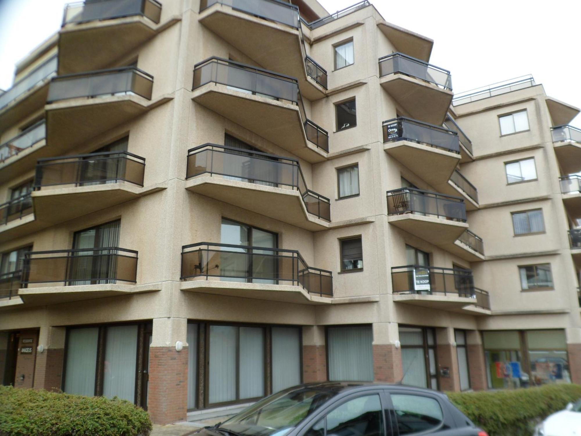 Appartement Residentie Amadeus Met Garage Sint-Idesbald Exterior photo